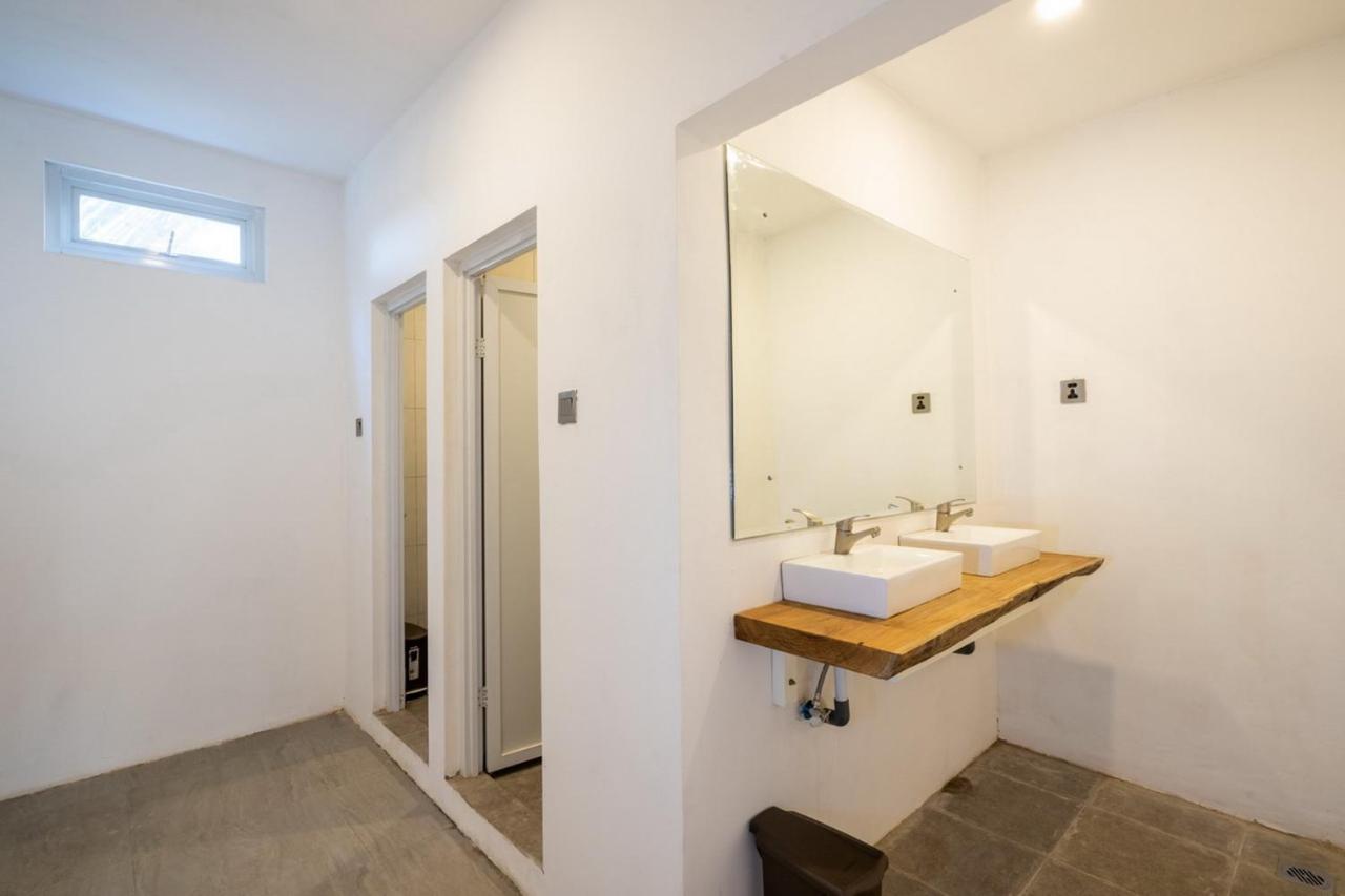 Good Cheer Hostel Nusa Lembongan  Exterior photo