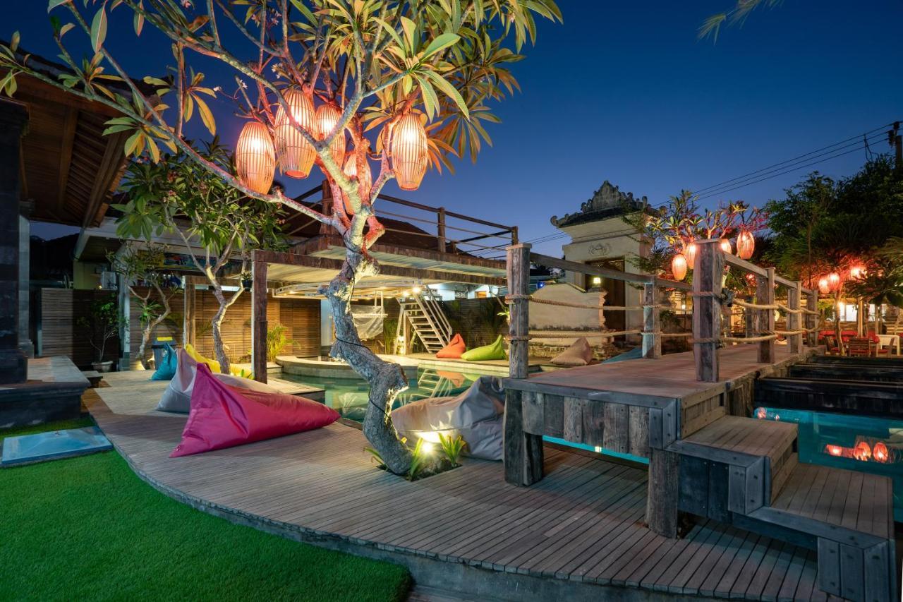 Good Cheer Hostel Nusa Lembongan  Exterior photo